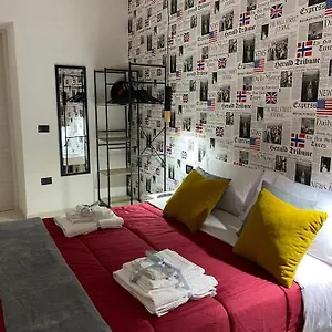Appartamento Pontecorvo, Napoli