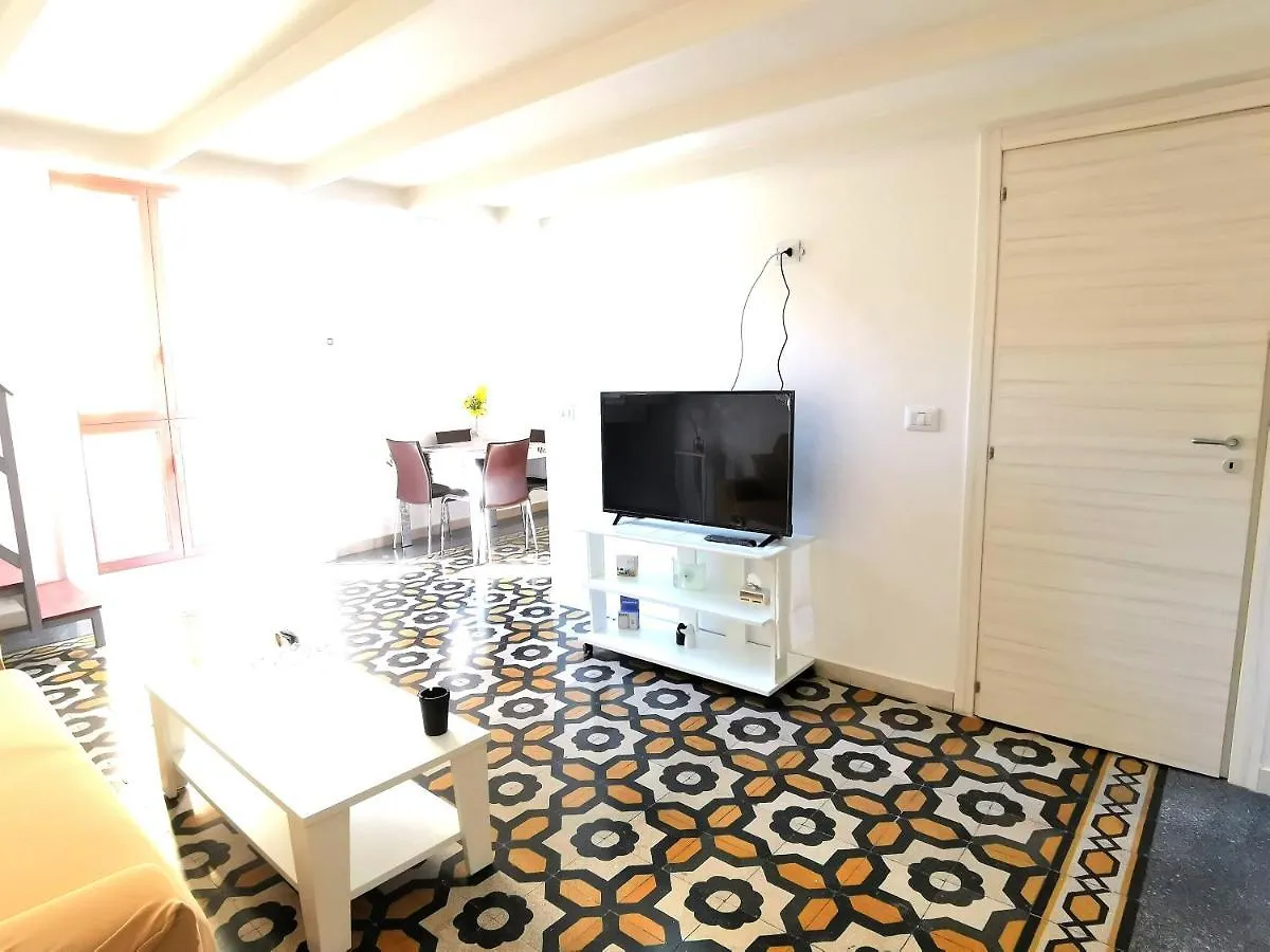 Апартаменты Cuccumella Home Неаполь Италия